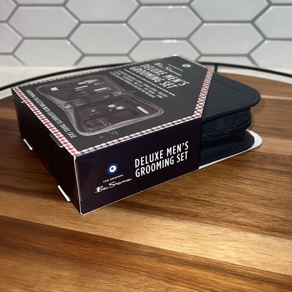 Ben Sherman Deluxe Men’s Grooming Set - Picture 2 of 4